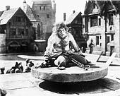 Lon Chaney Sr in Hunchback of N...